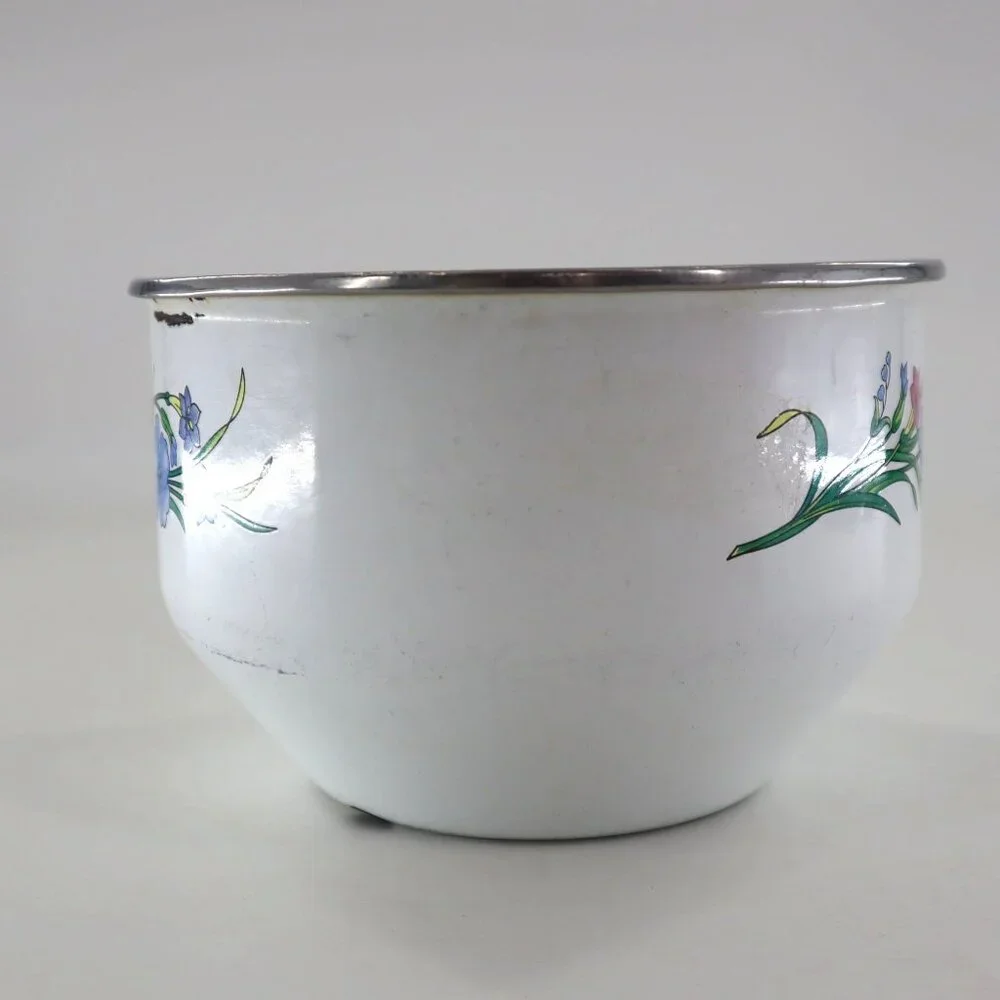 Vintage Kitchen Mixing Bowl White Grannycore Retro Nostalgic Country Cottagecore